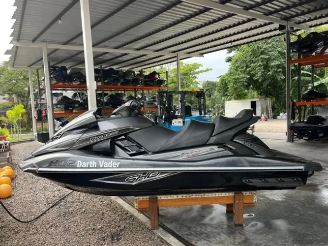 Jetski Yamaha SHO supercharger 210cv 3 lugares