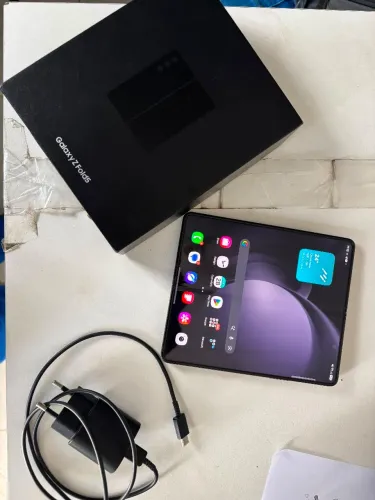 Samsung Galaxy Z fold 5 1T Com caixa e nota fiscal 2 meses de uso