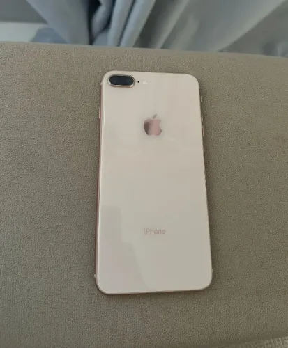 iPhone 8 Plus