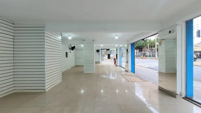 Ponto comercial com Vitrine para Alugar, 280m² - Centro - Rua Duque de Caxias