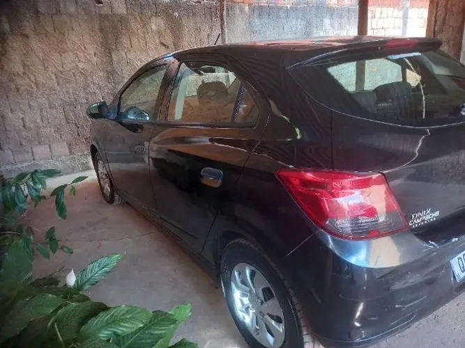 Chevrolet Onix JOY Hatch 1.0 8V Flex Mec. 4P 2019