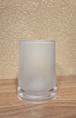 Porta escovas de dentes em vidro jateado Umbra