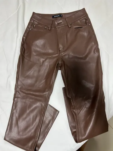 Calça de couro legítimo