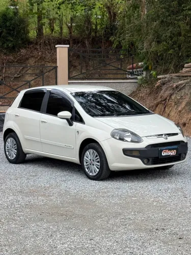 Fiat Punto Attractive Italia 1.4 F.flex 8V 5P 2013