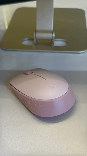 Mouse sem fio Logitech M 750 com design ambidestro | rosa