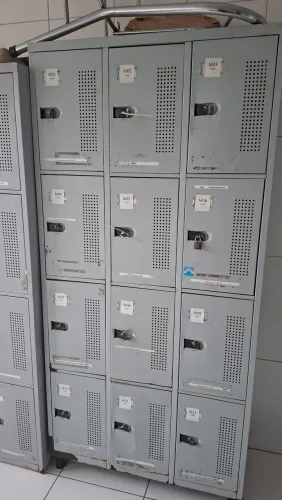 Armários de aço para vestiário com 16, 12 ou 2 portas