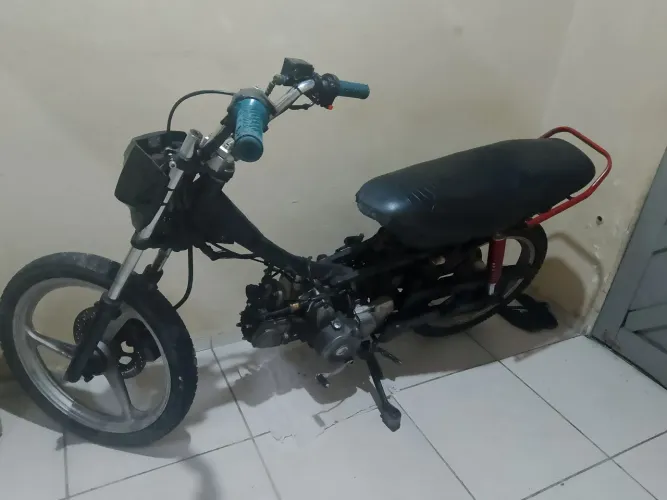 Ela e boa de andar pro tudo carto 