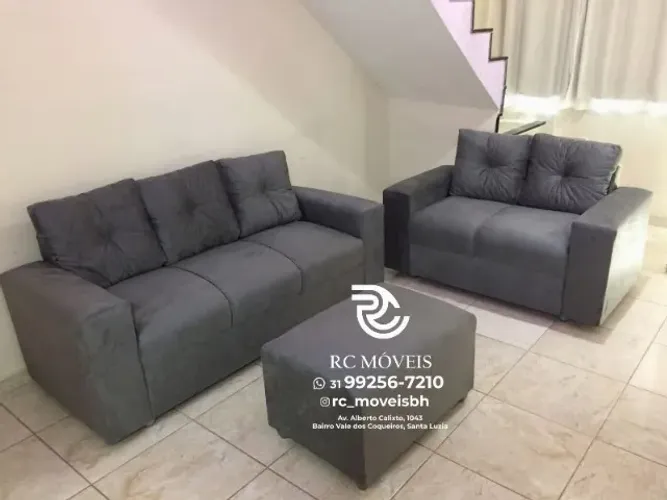 Sofá 2 e tres lugares com Puff Suede de qualidade D33 Confortável Direto da Fábrica