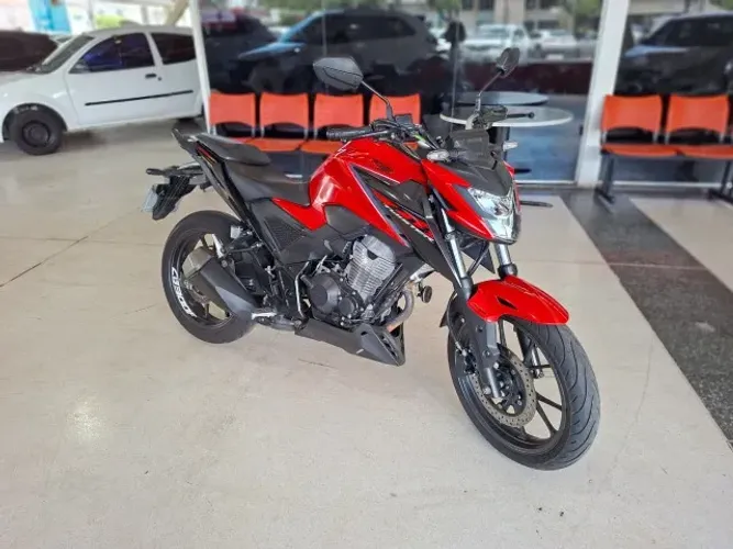 CB TWISTER 300F ABS 2024 SUPER CONSERVADA