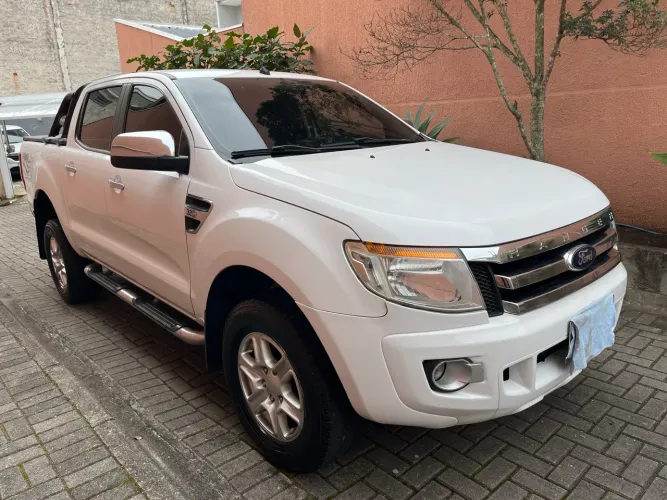 Ford Ranger XLT 3.2 20V 4X4 CD Diesel Aut. 2013