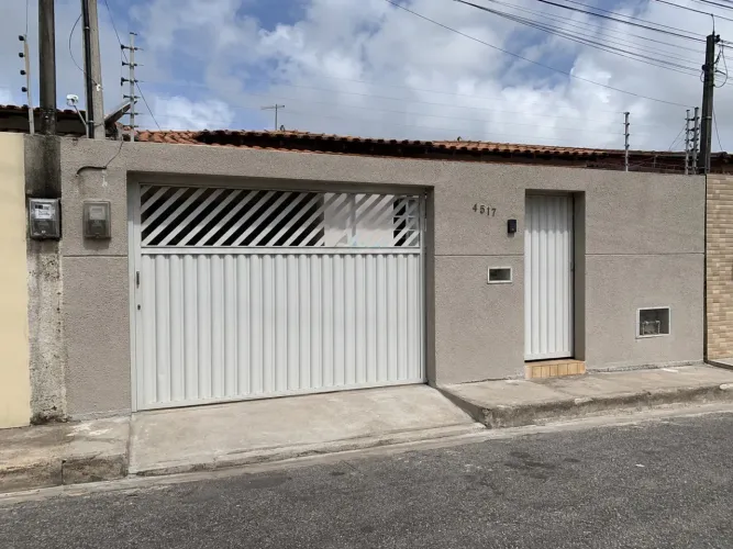 Casa no PARQUE MANIBURA pra venda