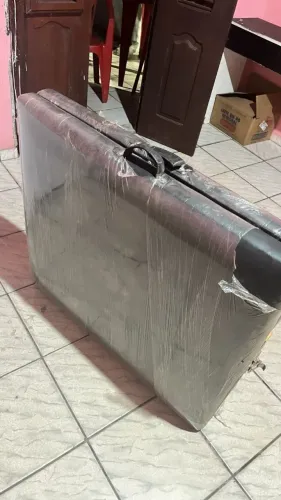 Vendo uma maca portátil dobrável Viena, com 68 cm de largura e altura regulável, 