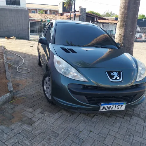 Peugeot 207 Sedan Passion XR 1.4 Flex 8V 4P 2011