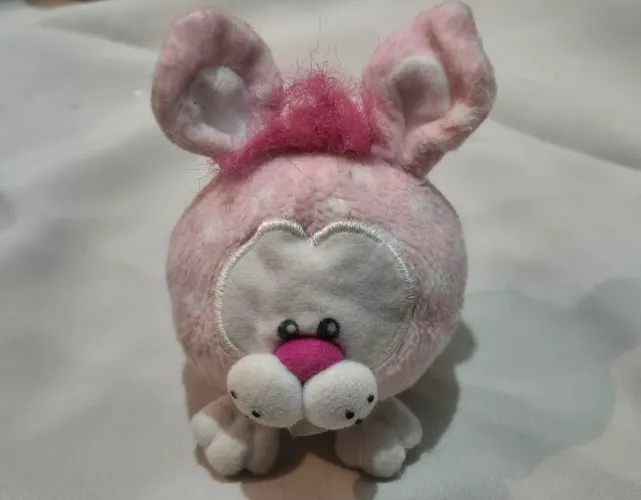 Antiga Pelúcia Reversível Coelhitos - Ovo que vira coelho bolinha!