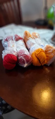 LÂ PARATAPET PINGUIM - MEADAS 100G - VÁRIAS CORES - ULTIMAS UNIDADES