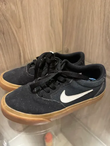 TÊNIS NIKE SB CHRON FEMININO TAMANHO 34