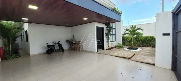 Casa com 3 dormitórios (1 suíte) à venda no Jardim Florença  Marília/SP