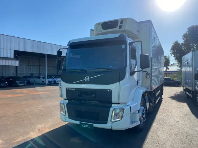Volvo Vm 330 2021