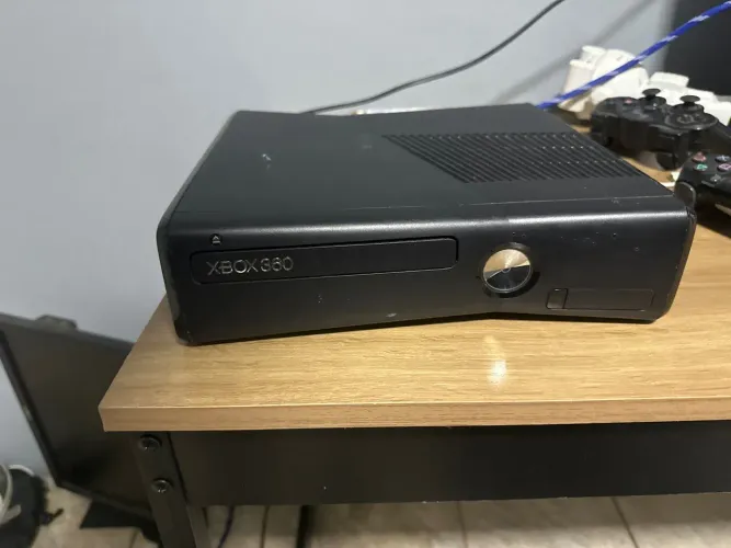 XBOX 360 ótimo estado
