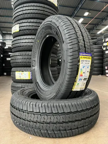 Pneu Carga 205/70R15C Gripmaster Novo