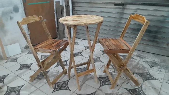 Bistro em madeira dobravel 