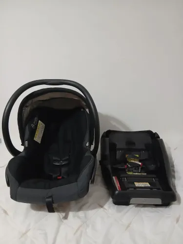 Bebê conforto Maxi Cozi