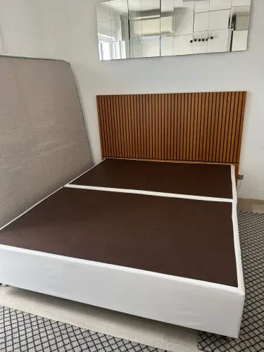 Cama box queen (cabeceira à parte)