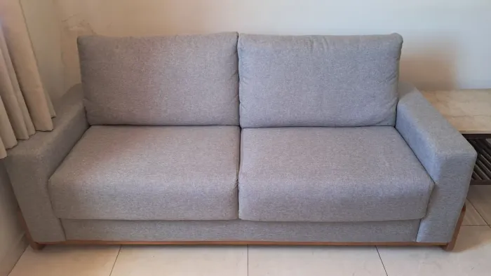Vende-se sofá semi novo