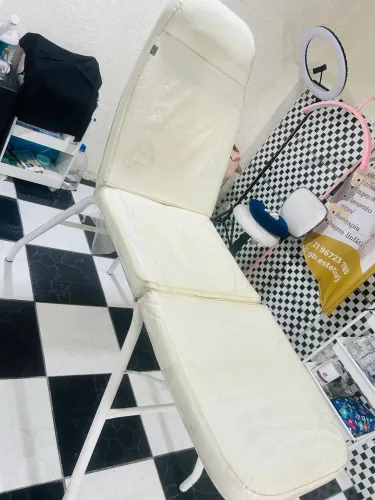 Maca de estética com marcas de uso