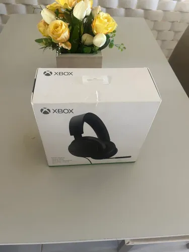 Headset Xbox series S/X original novinho pouco usado funcionando perfeitamente 