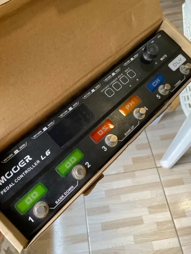 CONTROLADOR DE PEDAIS COM AFINADOR MOOER ZERADO!
