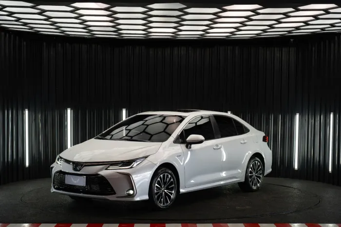 Toyota Corolla Altis Prem. Hybrid 1.8 Flex AUT 2026