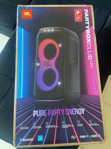 Caixa JBL PARTYBOX NOVA/LACRADA.