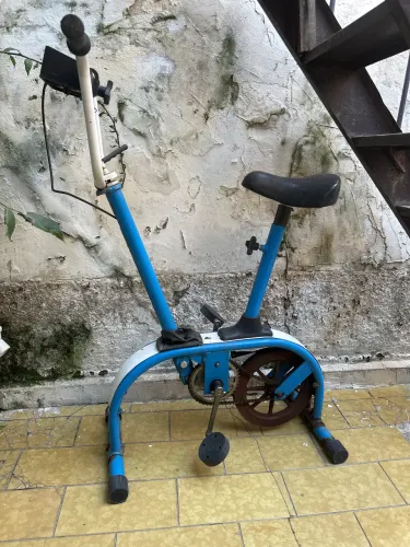 Bicicleta ergometrica caloi