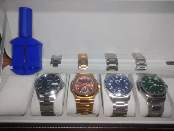 Conjunto de Relógios Orient + Case em Couro + Regulador de Pulseiras