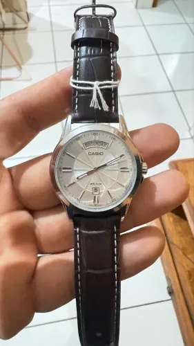 Relógio Casio MTP1381