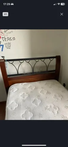 Cama solteiro madeira maciça 