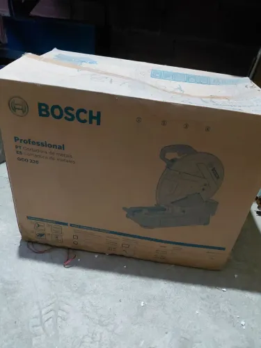 Vendo Policorte aço/metal novíssima.
