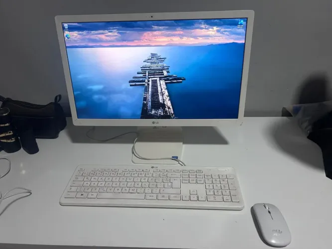 COMPUTADOR LG ALL IN ONE