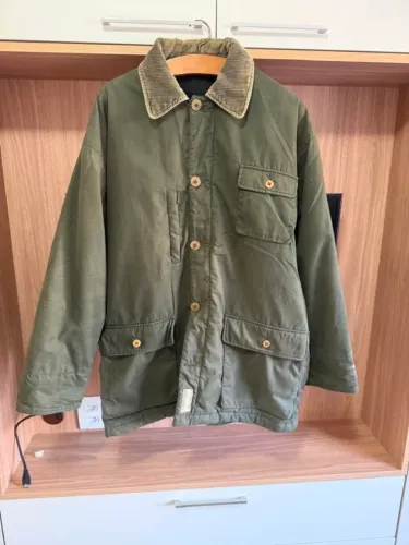Parka militar side walk