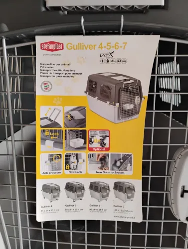 Vendo caixa de transporte para animais