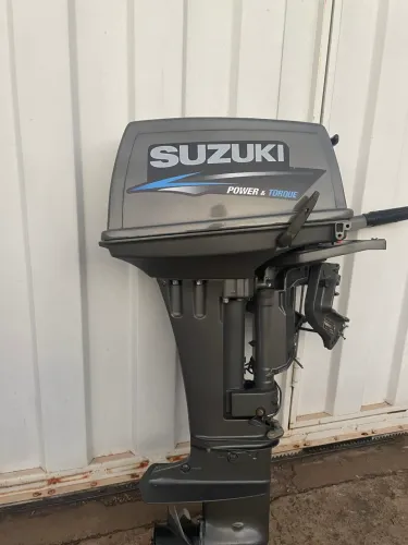 Motor de popa 15hp suzuki