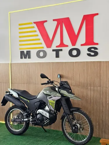 Yamaha lander 250 connected 2025 abs