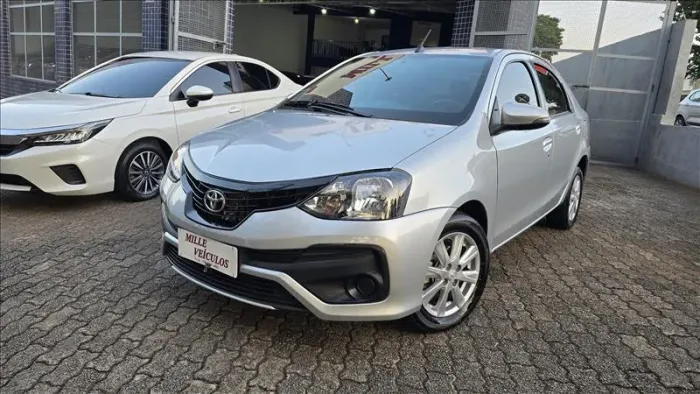 Toyota Etios X Plus Sedan 1.5 Flex 16V 4P Mec. 2020