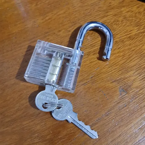 Cadeado Transparente para Aprendizado
