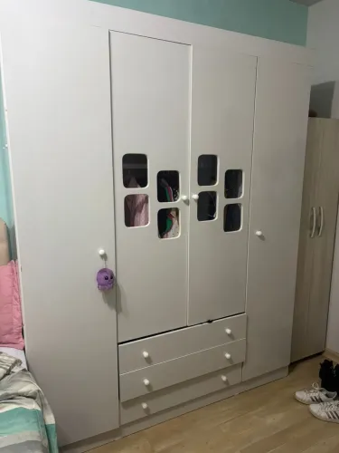 Vende-se guarda roupa/estante/sapateira