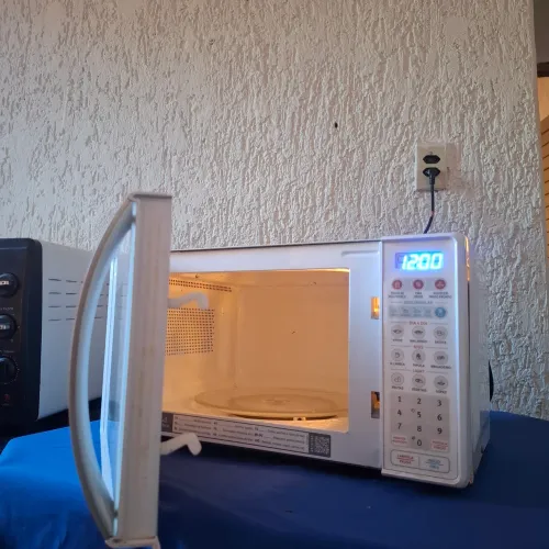 Microondas Electrolux Ótimo