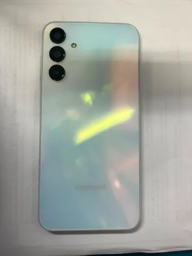 Samsung Galaxy A15 4G 128GB - Perfeito Estado, 1 Ano de Uso