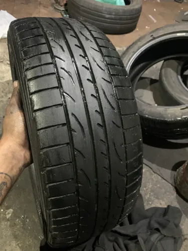 Pneu aro 15 