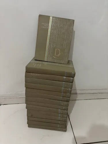Grande Enciclopédia Delta Larousse - 15 Volumes e Anuário